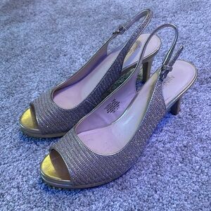 Nine West gold heels